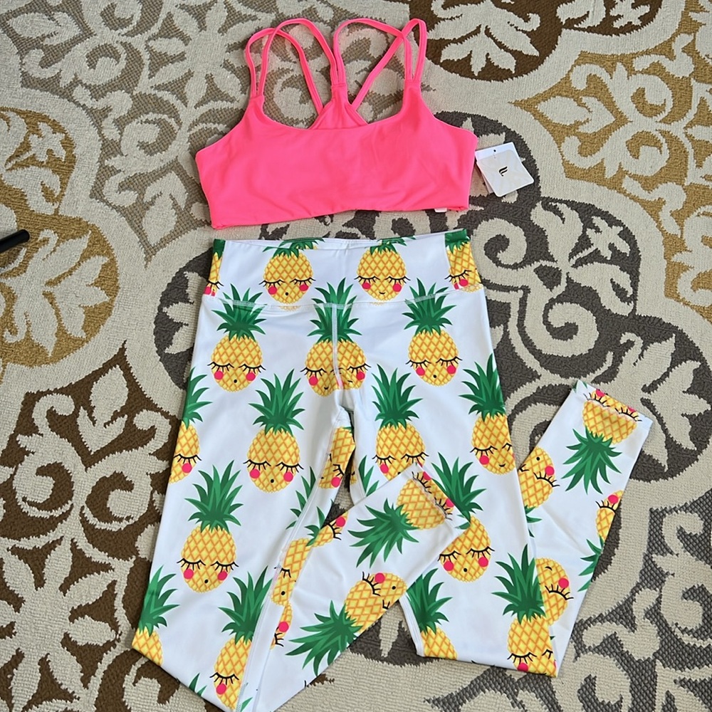 Flexi-Lexi and Fabletic pineapple leggings and hot pink bra outfit, size medium